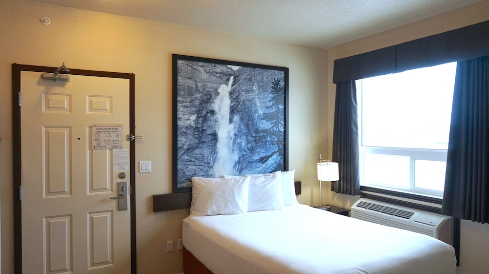 High Point Inn & Suites Peace River 12/31