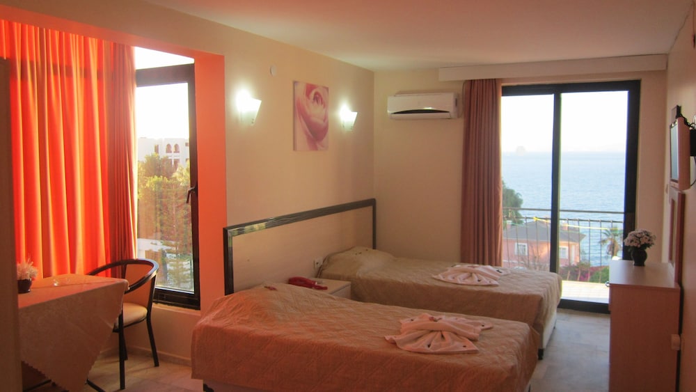PANORAMIC, TRIPLE, 3 BEDS