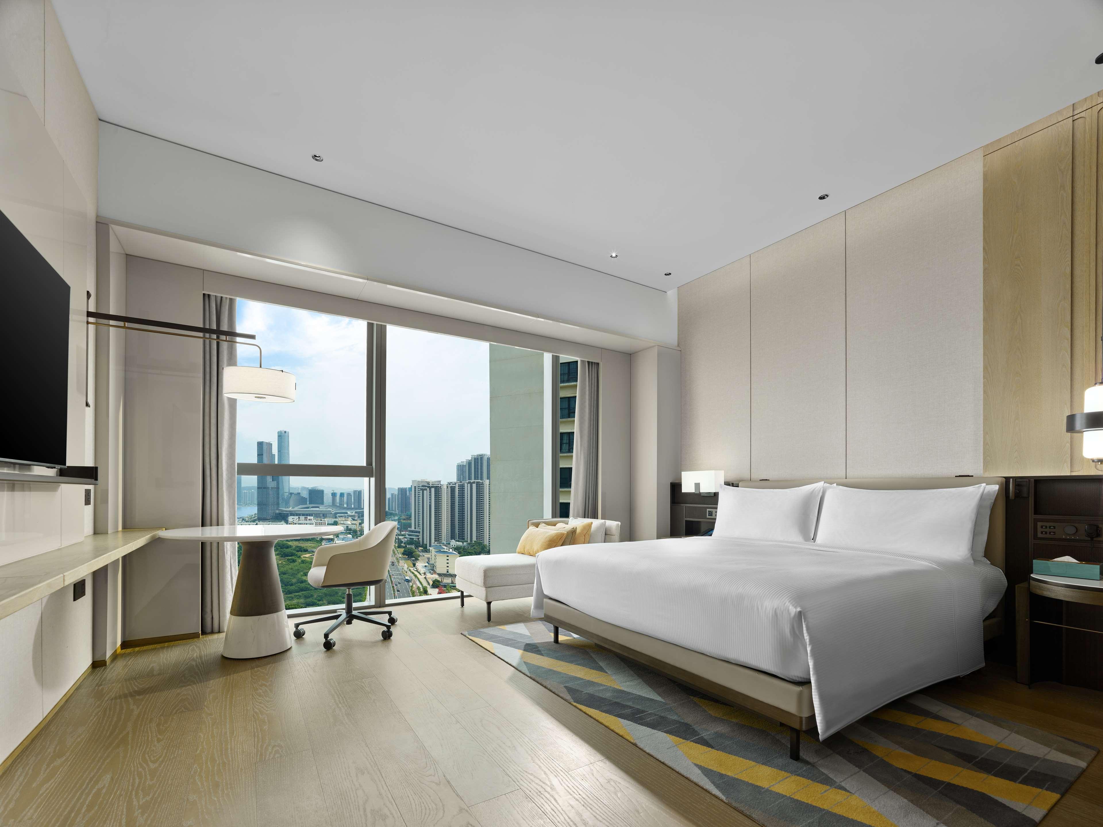 Deluxe, Double Bed