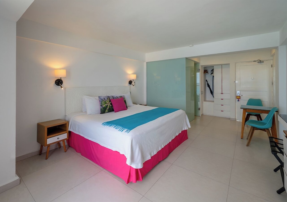 Mia Reef Isla Mujeres All Inclusive 16/66