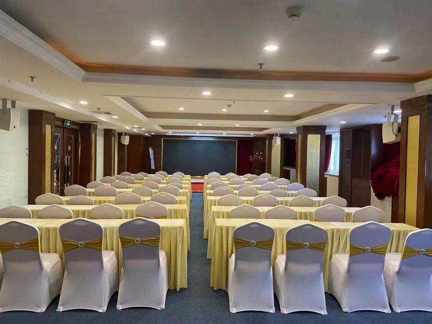 Vienna Hotel (Zhongshan Bus Terminal) 32/37