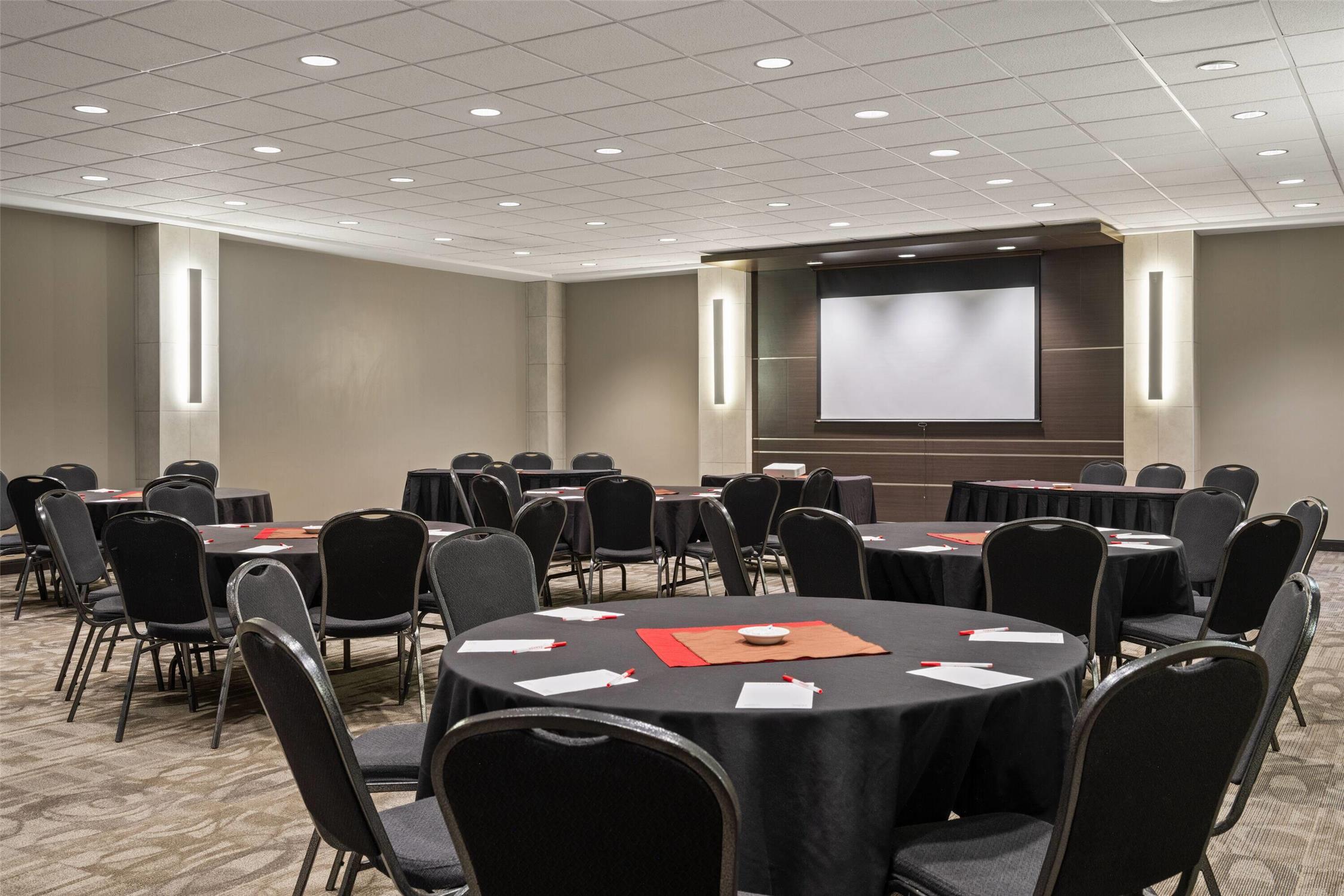 Ramada by Wyndham Saskatoon 46/69