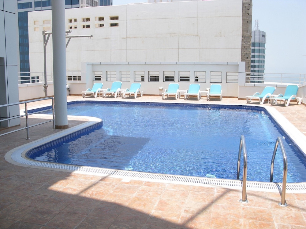 Tulip Hotel and Suites 33/65