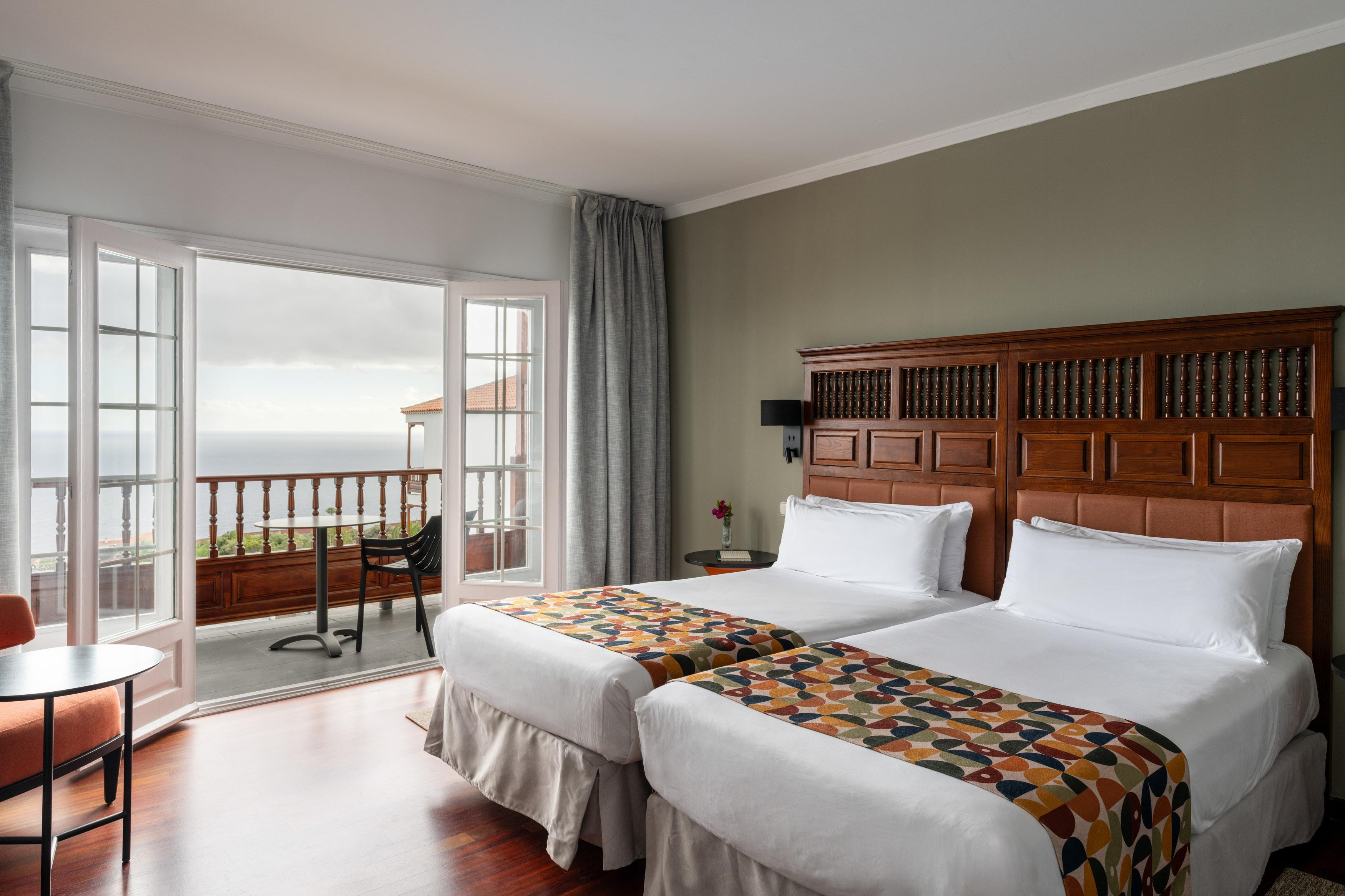 Superior, Balcony or Terrace