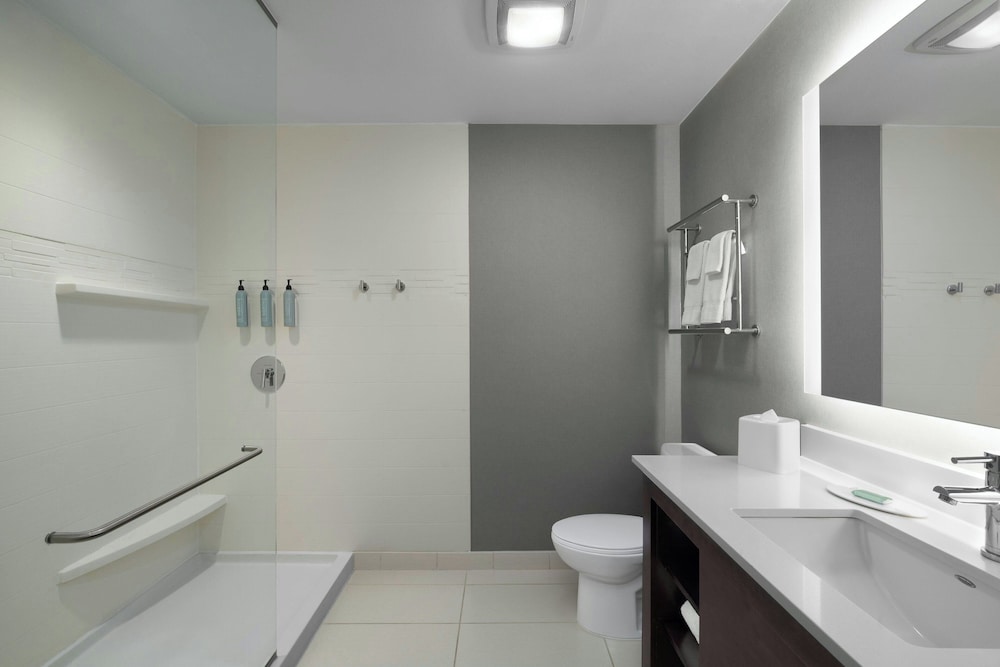 Residence Inn Des Moines Downtown 53/56