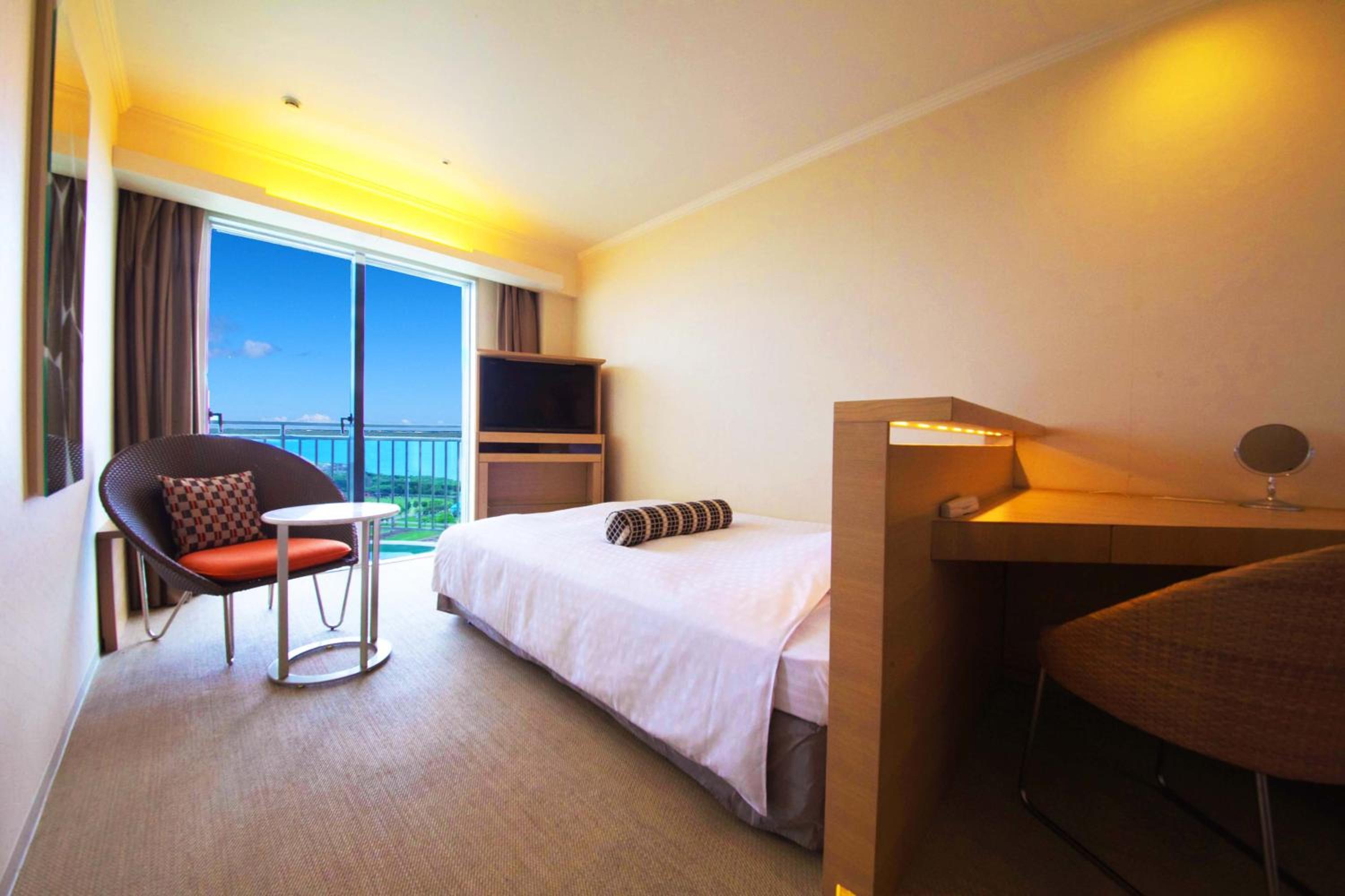 Room, Semi Double Bed
