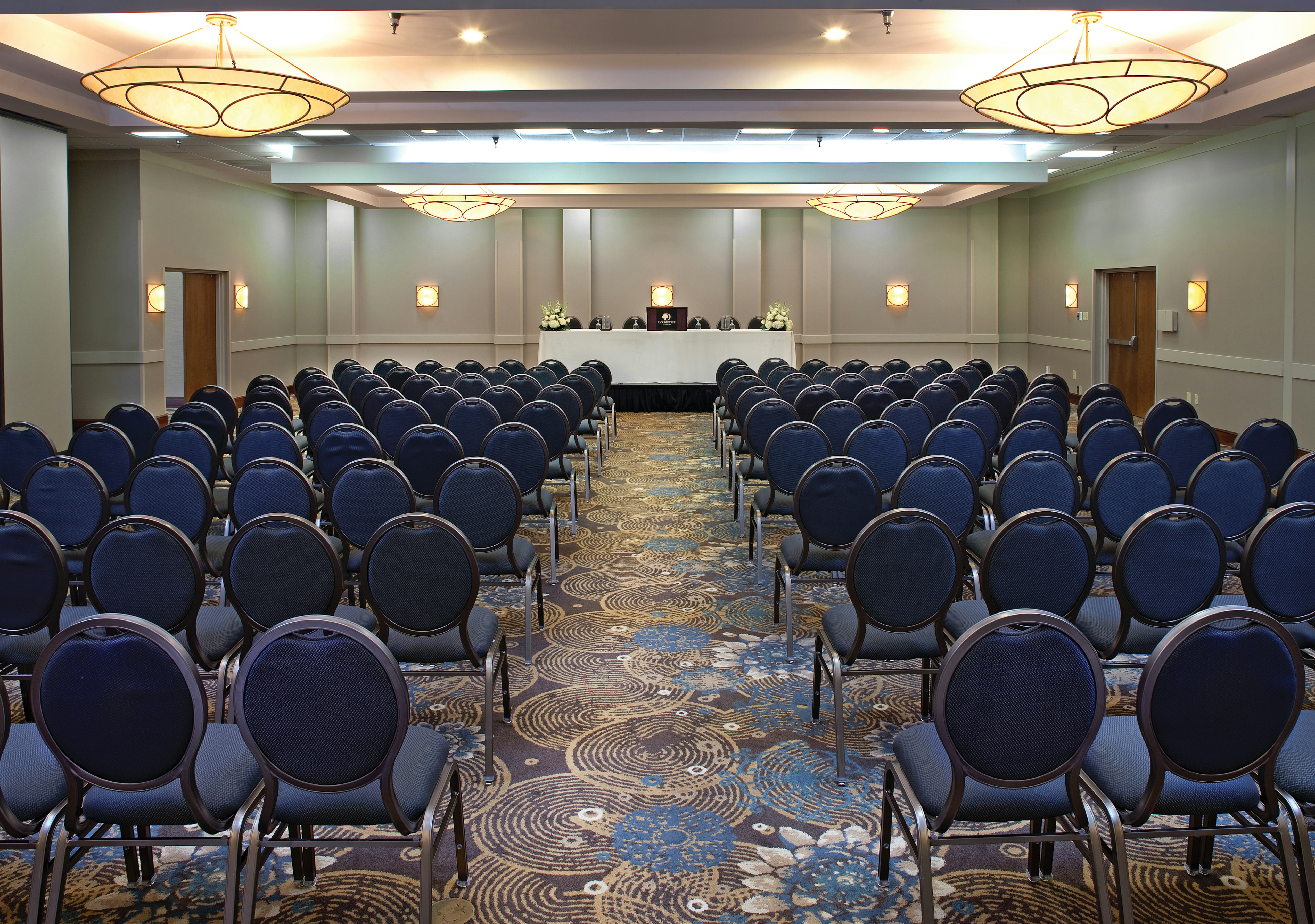Doubletree By Hilton Hotel Oak Ridge Knoxville 52/65