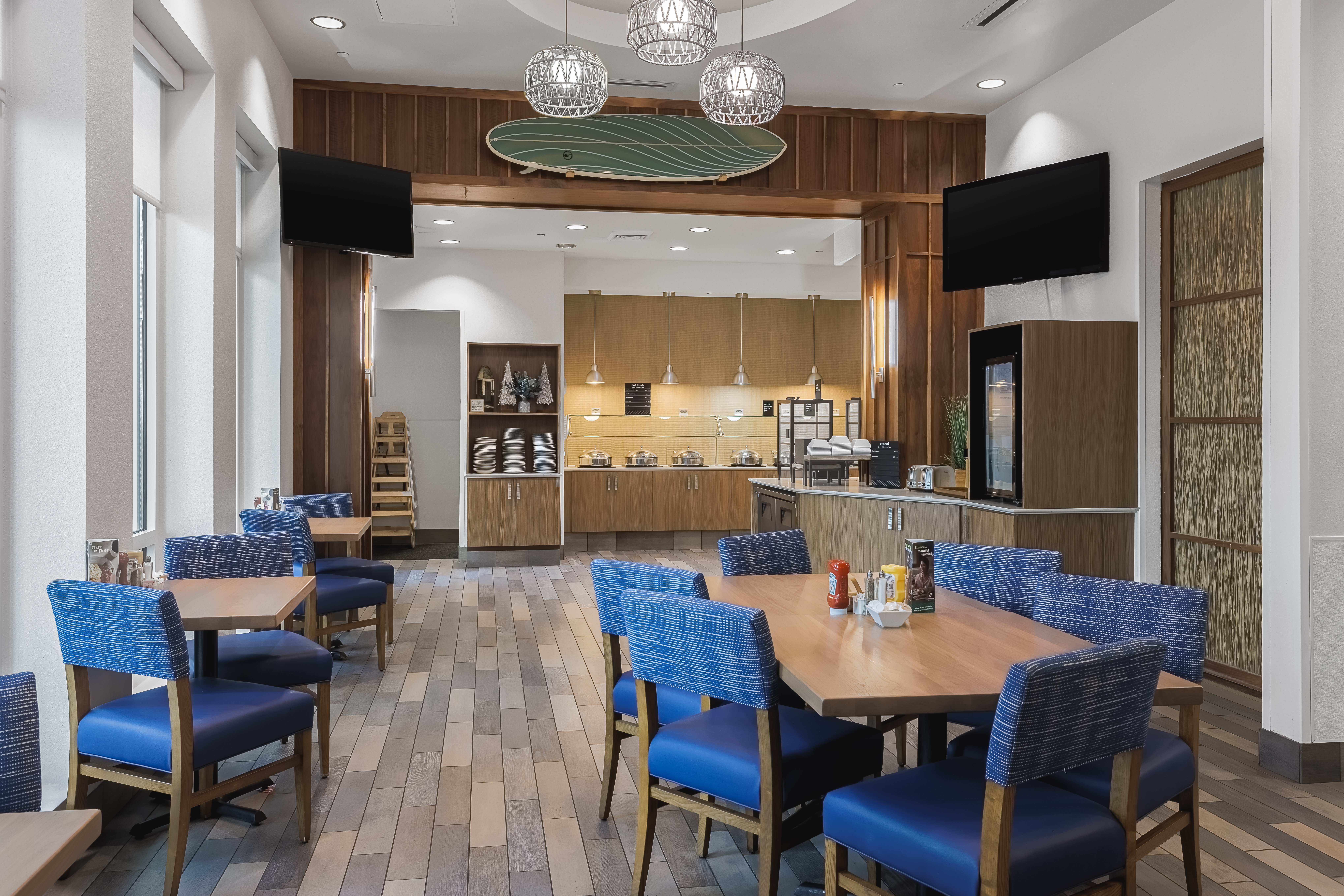 Holiday Inn Resort Pensacola Beach 54/78