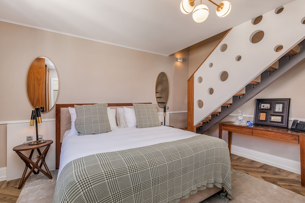 Brown Beach House Design Hotel 31/75