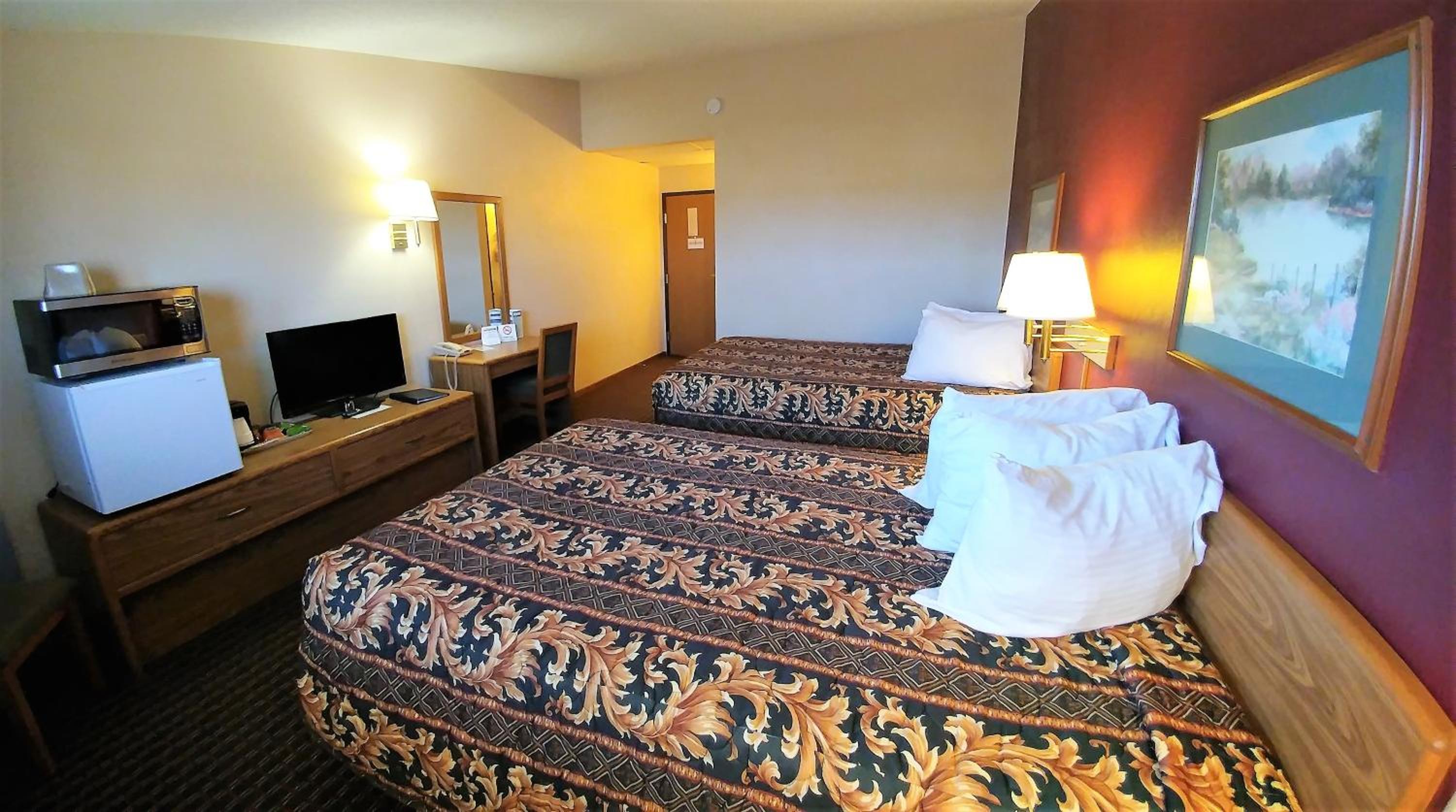 Red Carpet Inn 7/48