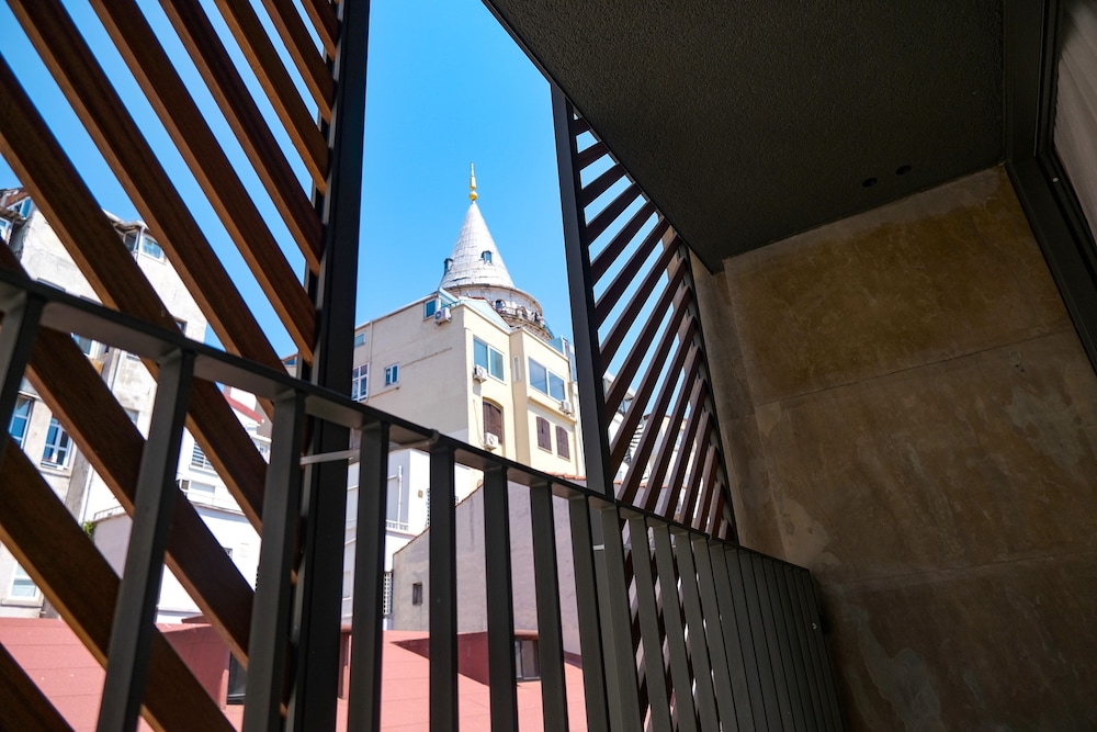 Galata Rasso Boutique Hotel 31/35