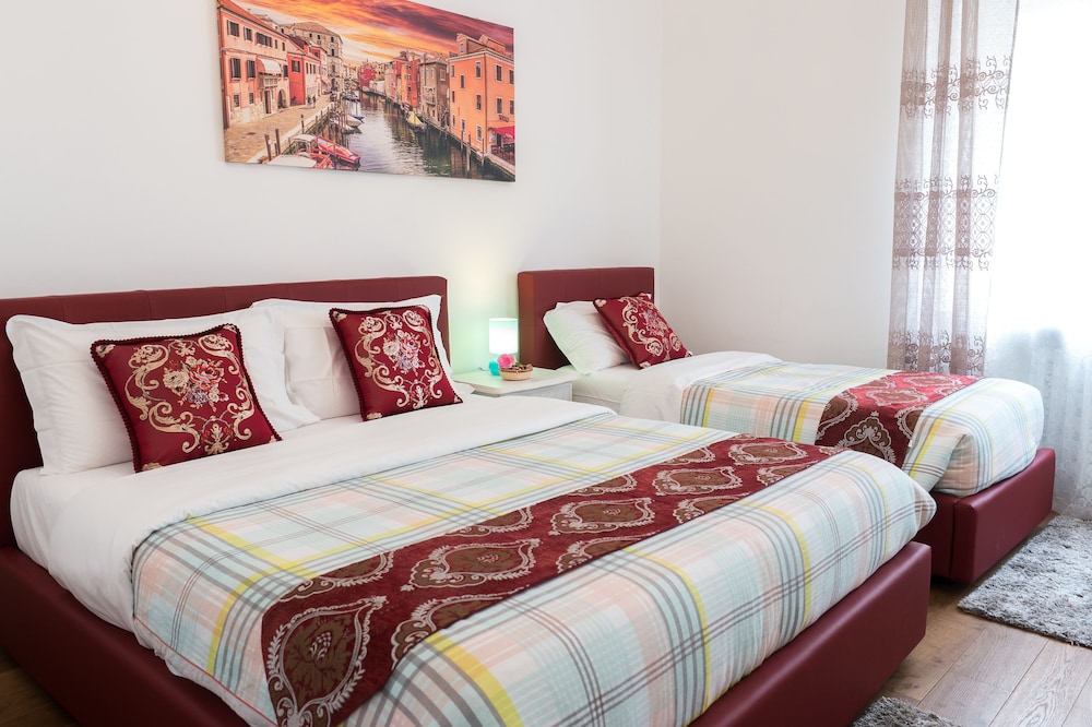 Ca' Rebeka Venice 5/40