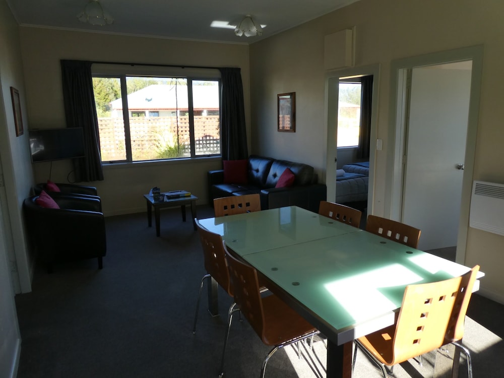 Franz Josef Top 10 Holiday Park 54/75