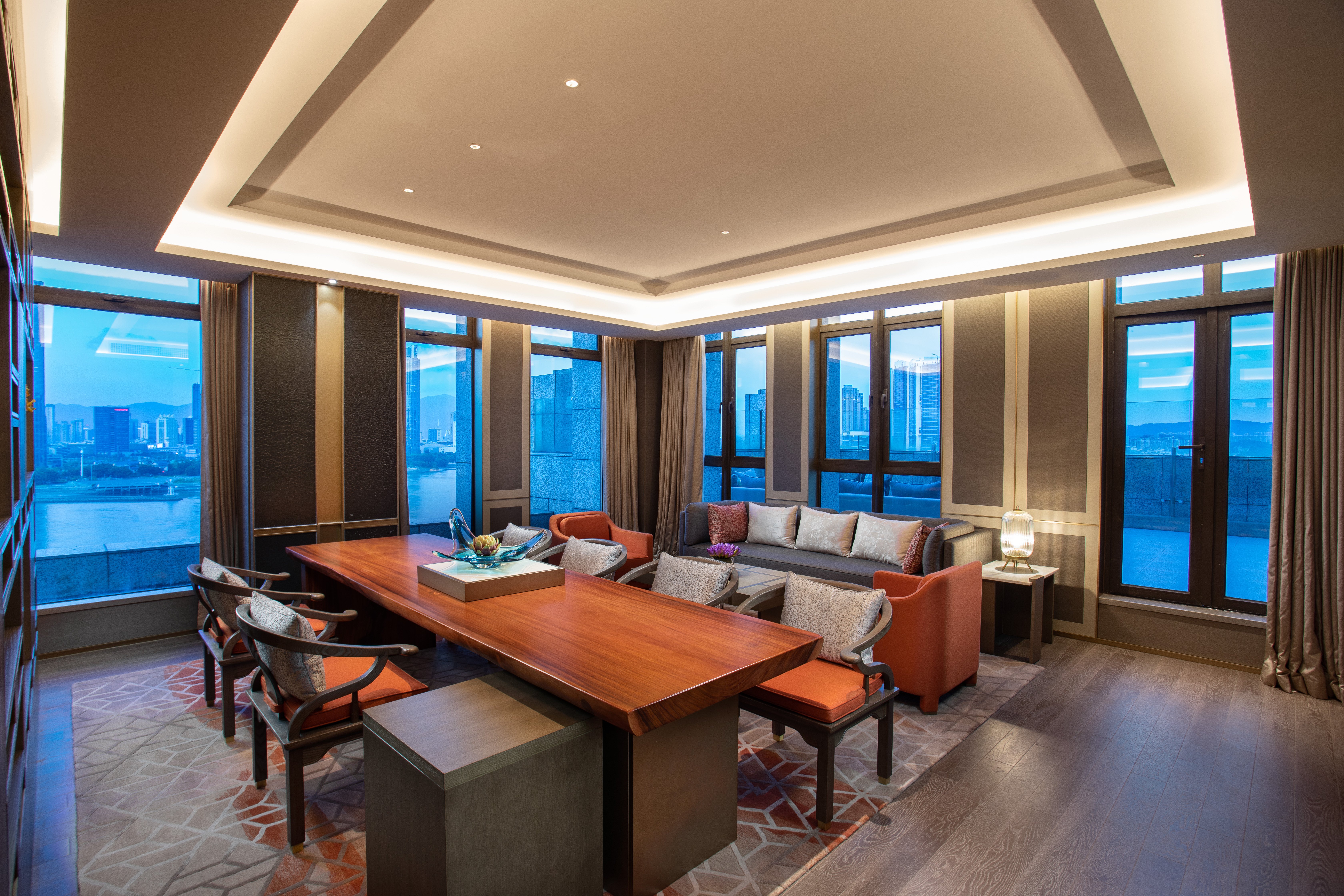Crowne Plaza Fuzhou South 36/65