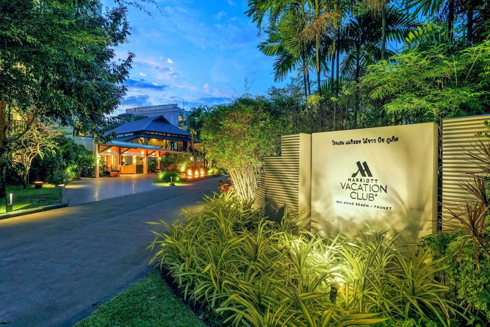 Marriott S Mai Khao Beach Phuket 62/65