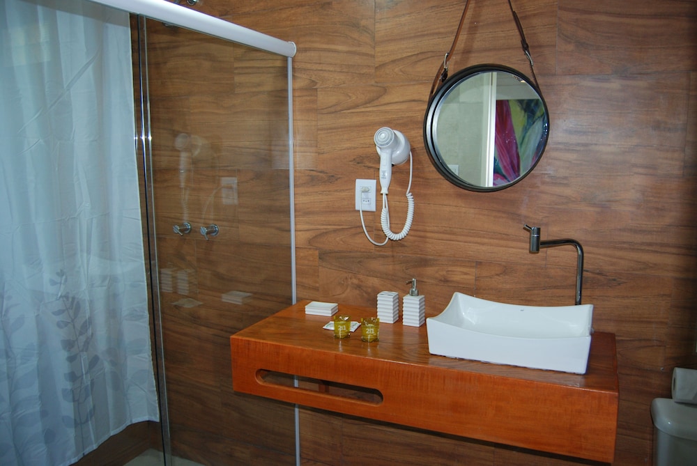 Hotel Marinas Resort 49/50