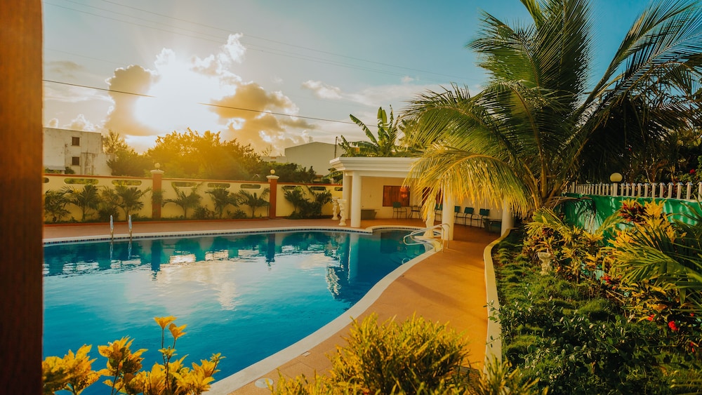 Beach Garden Hotel And Apartment 6/50