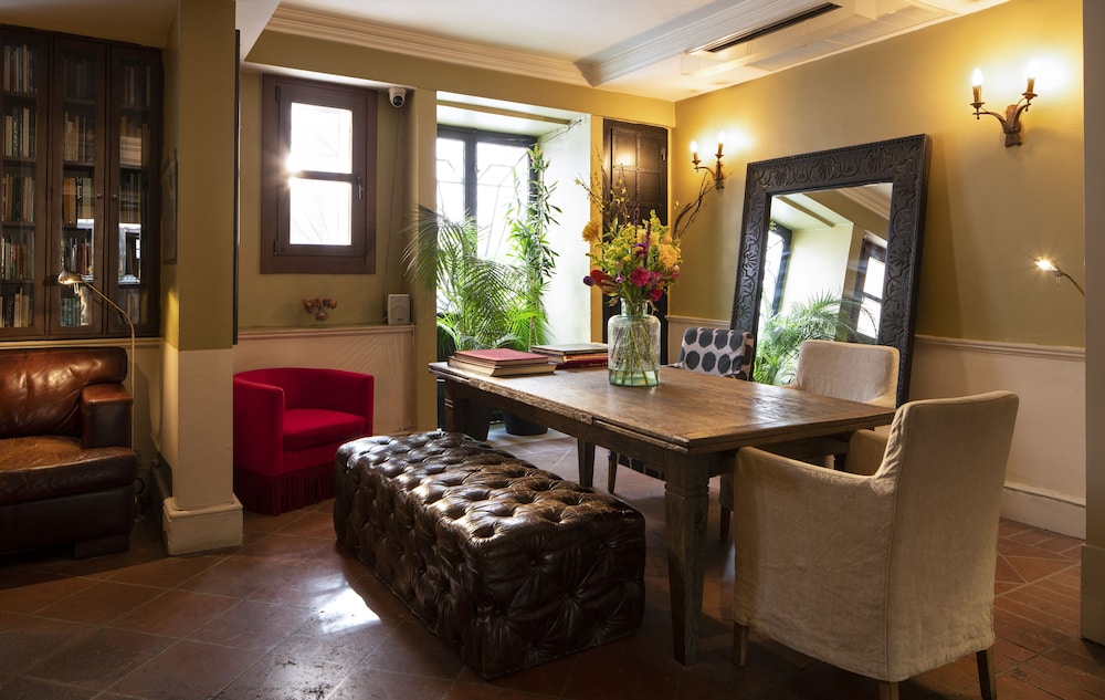Hotel Ibrahim Pasha 25/34