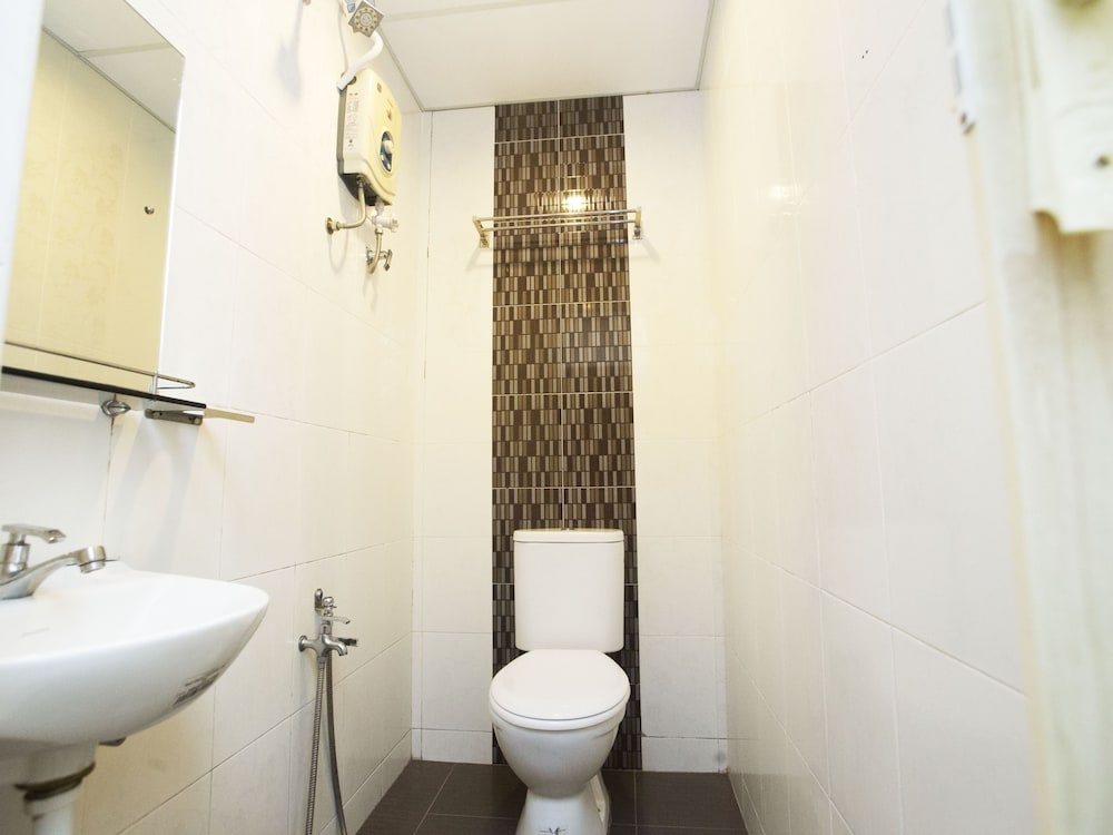 Sastria Hotel 34/39