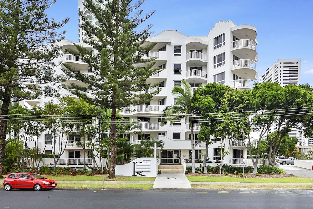 The Ritz Resort 55/65