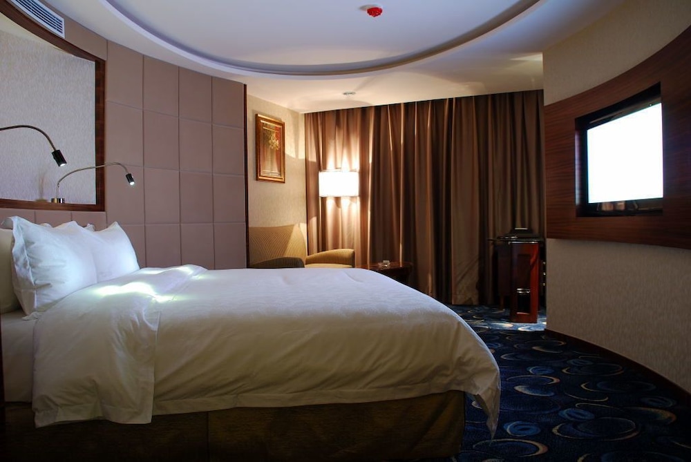 Good International Hotel 10/28