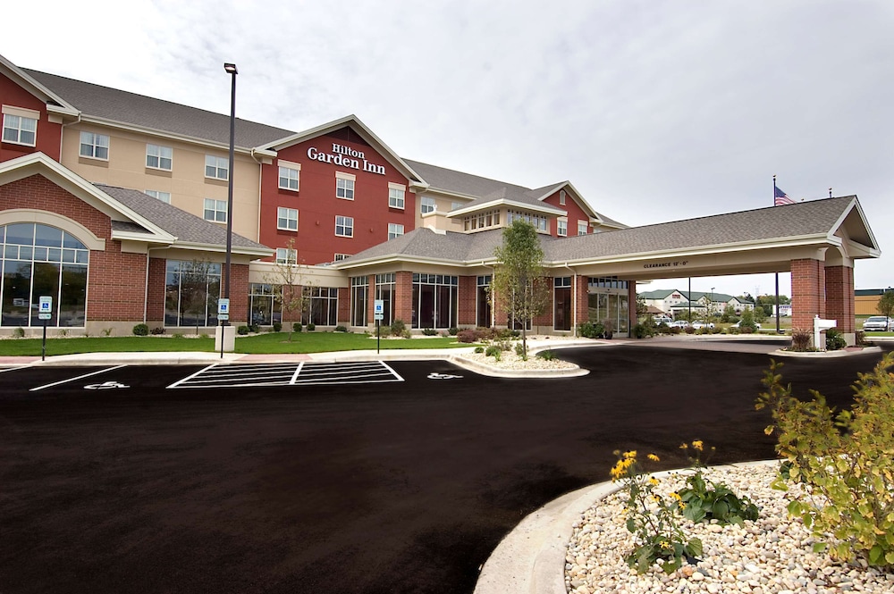 Hilton Garden Inn Rockford 1/64