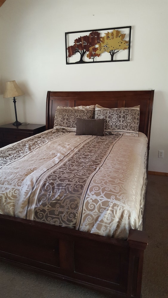 Sequoia Riverfront Cabins 12/71