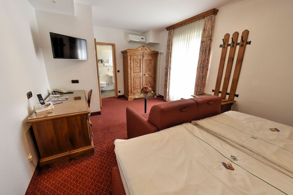 HOTEL COELLNER HOF 10/24