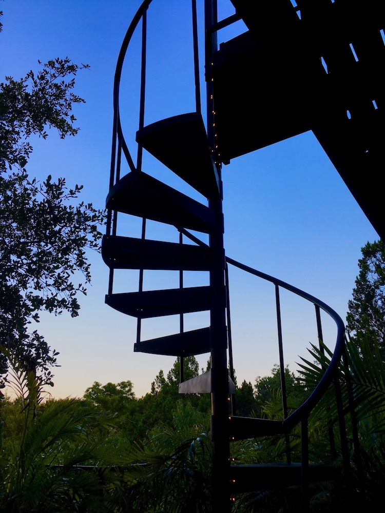Casa Del Sol Bed And Breakfast 56/68