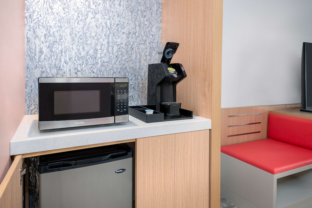 Hilton Garden Inn Panama City Airport, FL 54/63