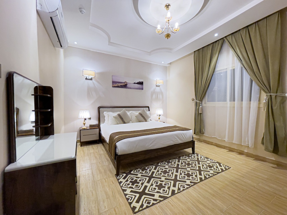 DELUXE, APARTMENT