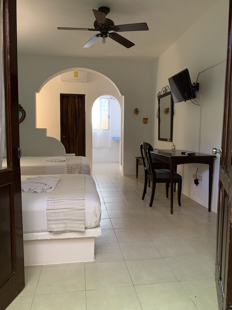 Hotel Casa de las Flores by Kavia 26/63