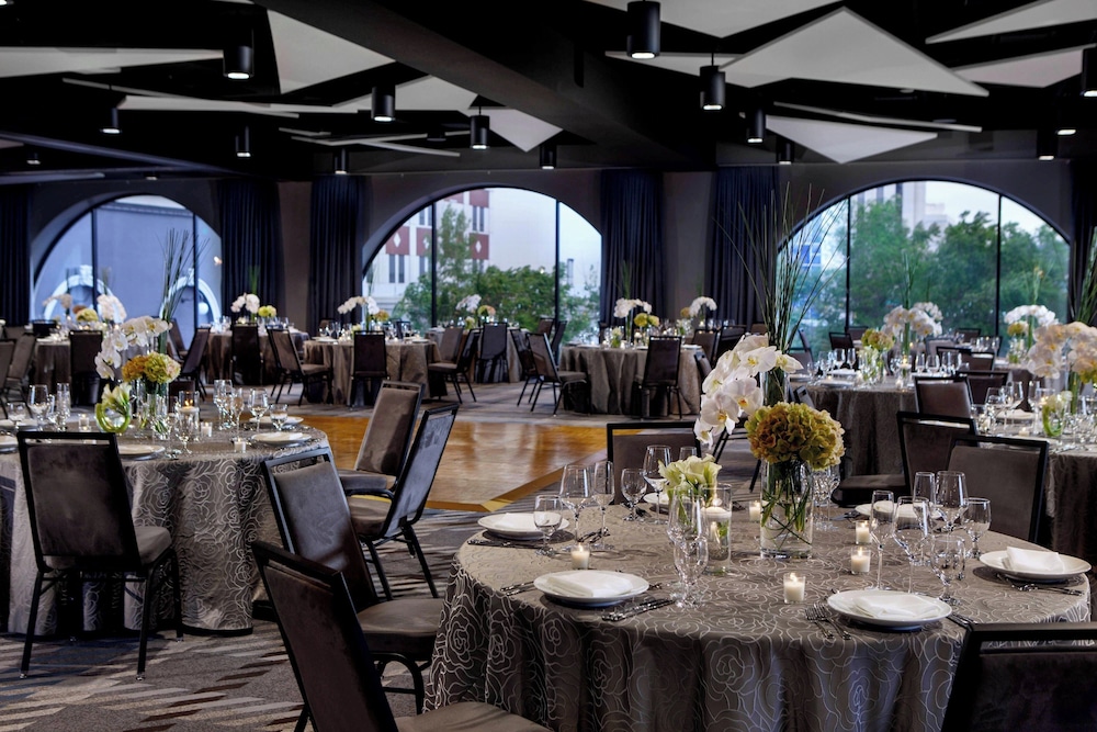Renaissance Reno Downtown Hotel 33/50