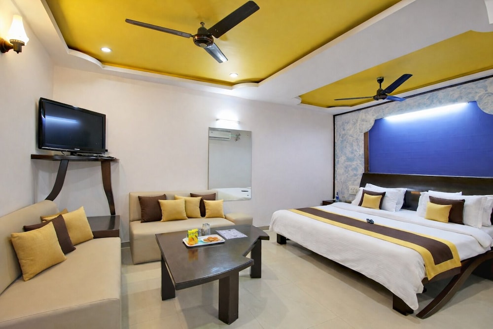 ASHOKA HOTEL 17/55