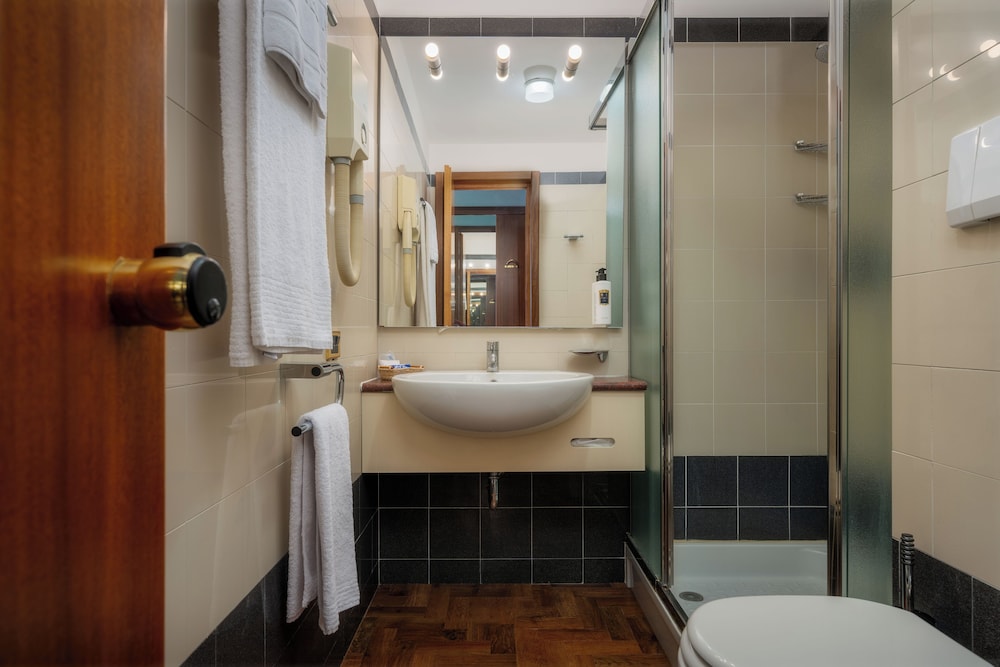 Hotel Crivis 51/51