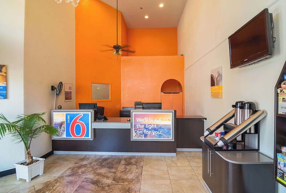 Motel6 Chandler, AZ photo5