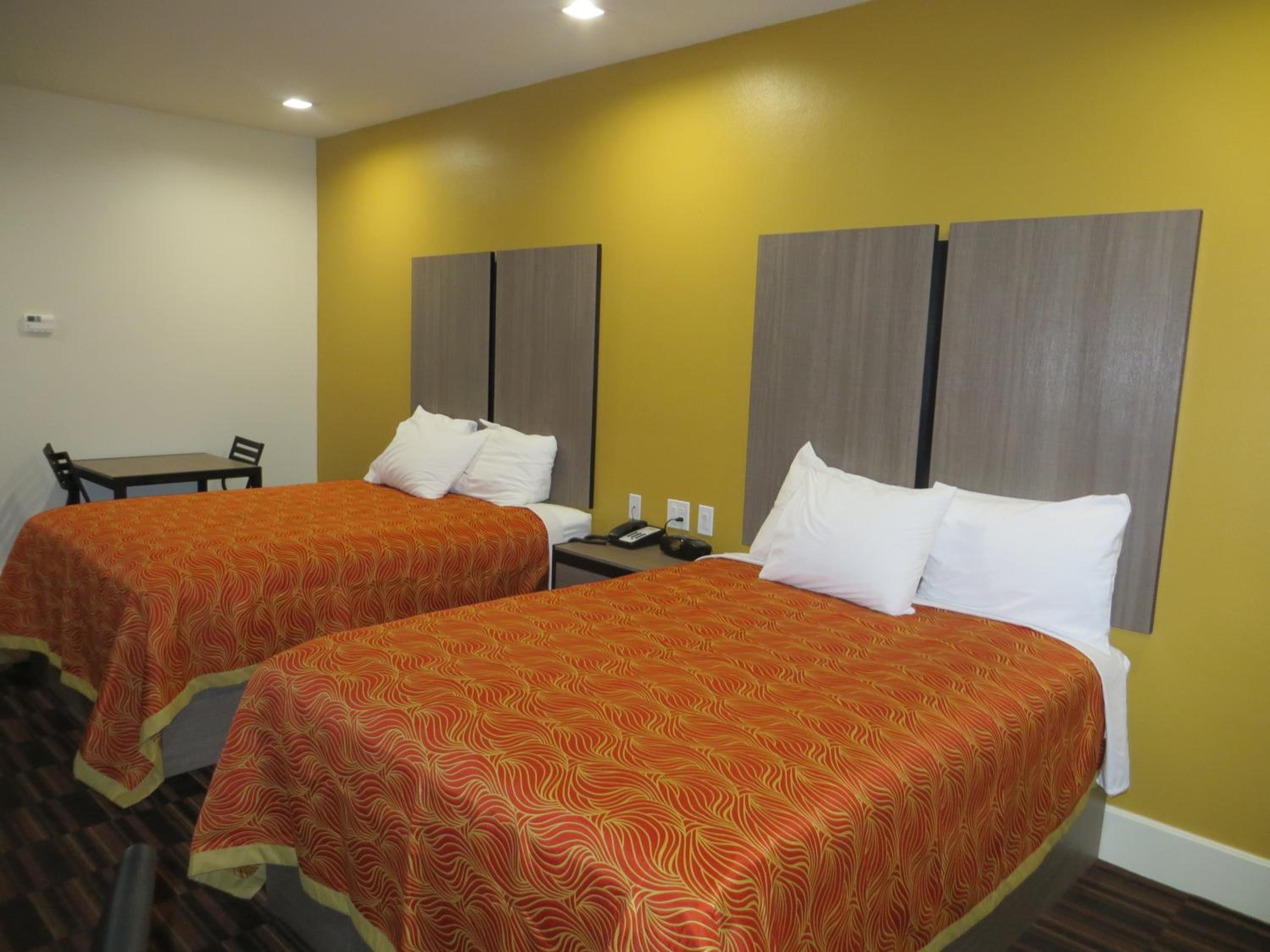 Scottish Inn And Suites 24/53