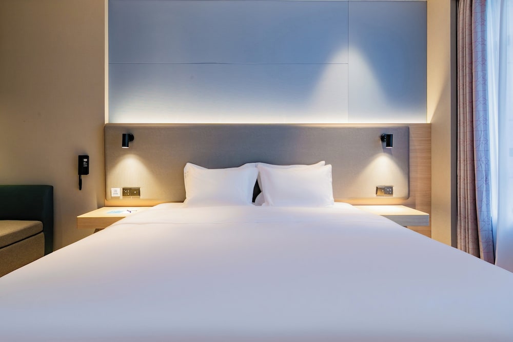 Specialty, Single Bed