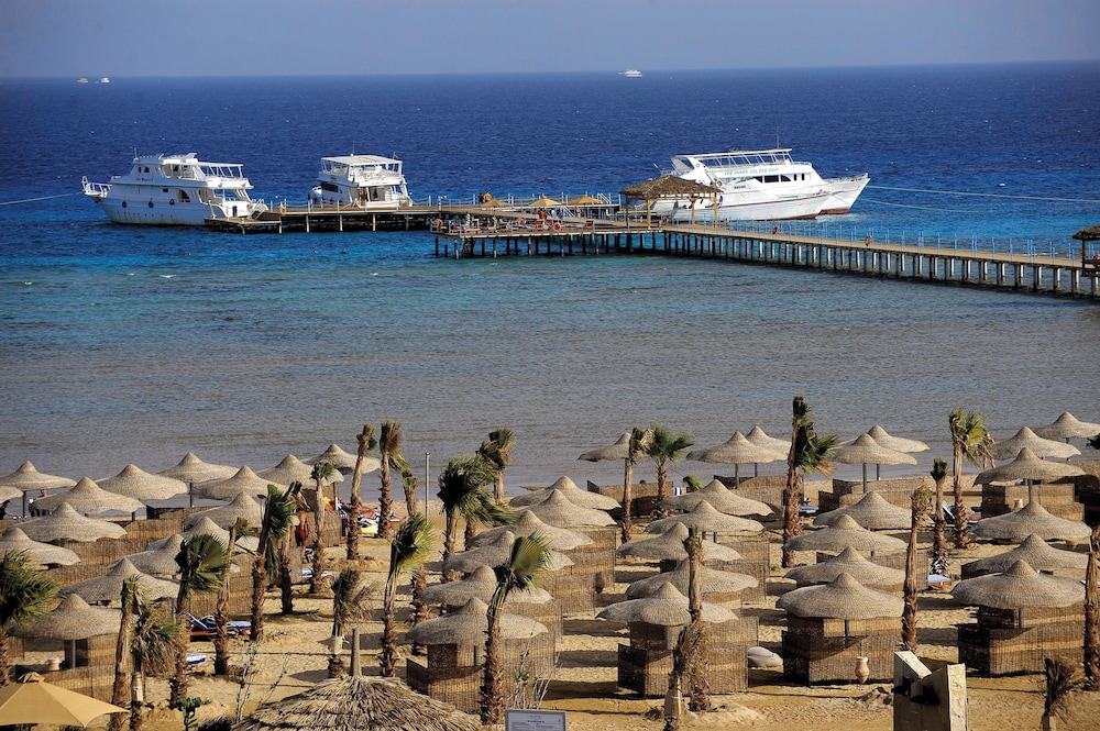Amwaj Beach Club Abu Soma 42/50