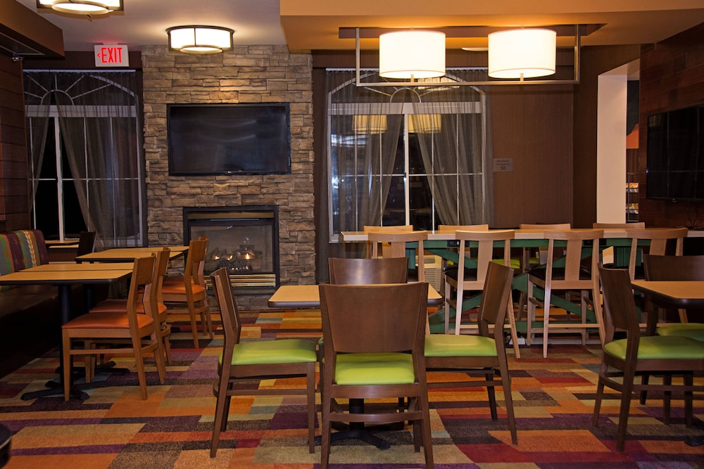 Fairfield Inn Suites Butler 39/50
