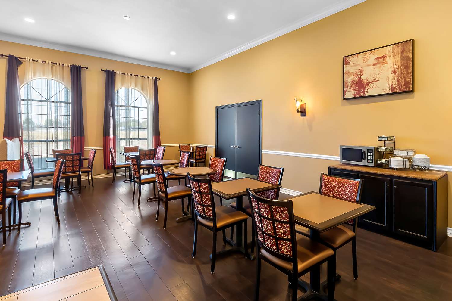 SureStay Plus by Best Western San Antonio Fiesta Inn 29/38