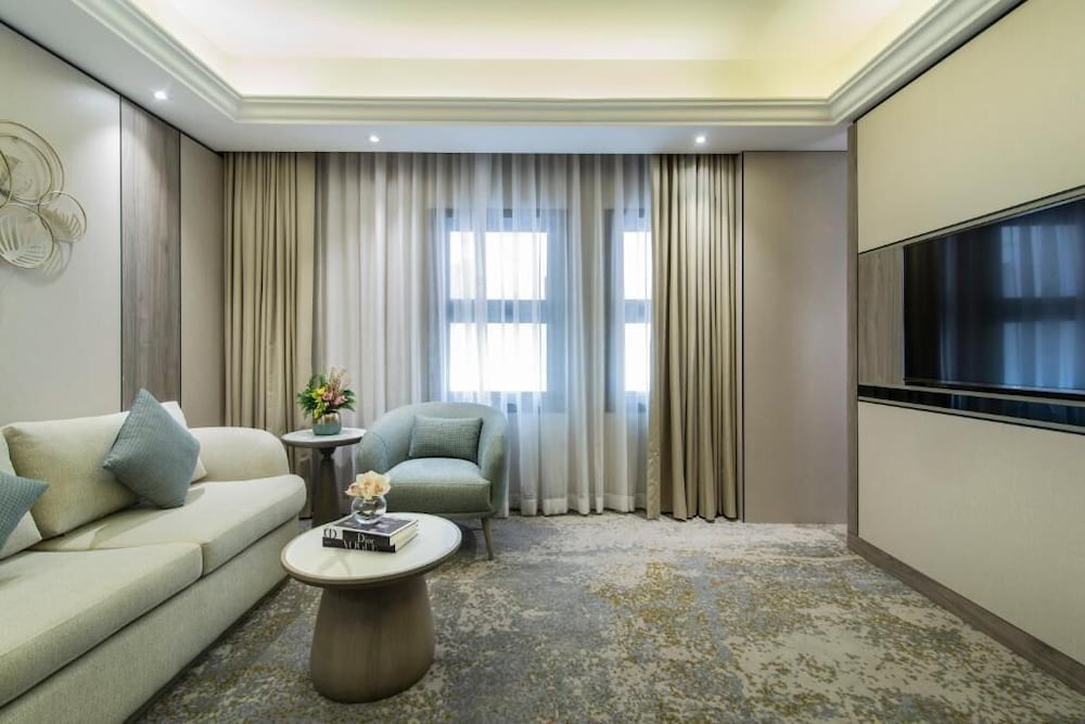 فيتوري بالاس(Vittori Palace Hotel and Residences) 42/46