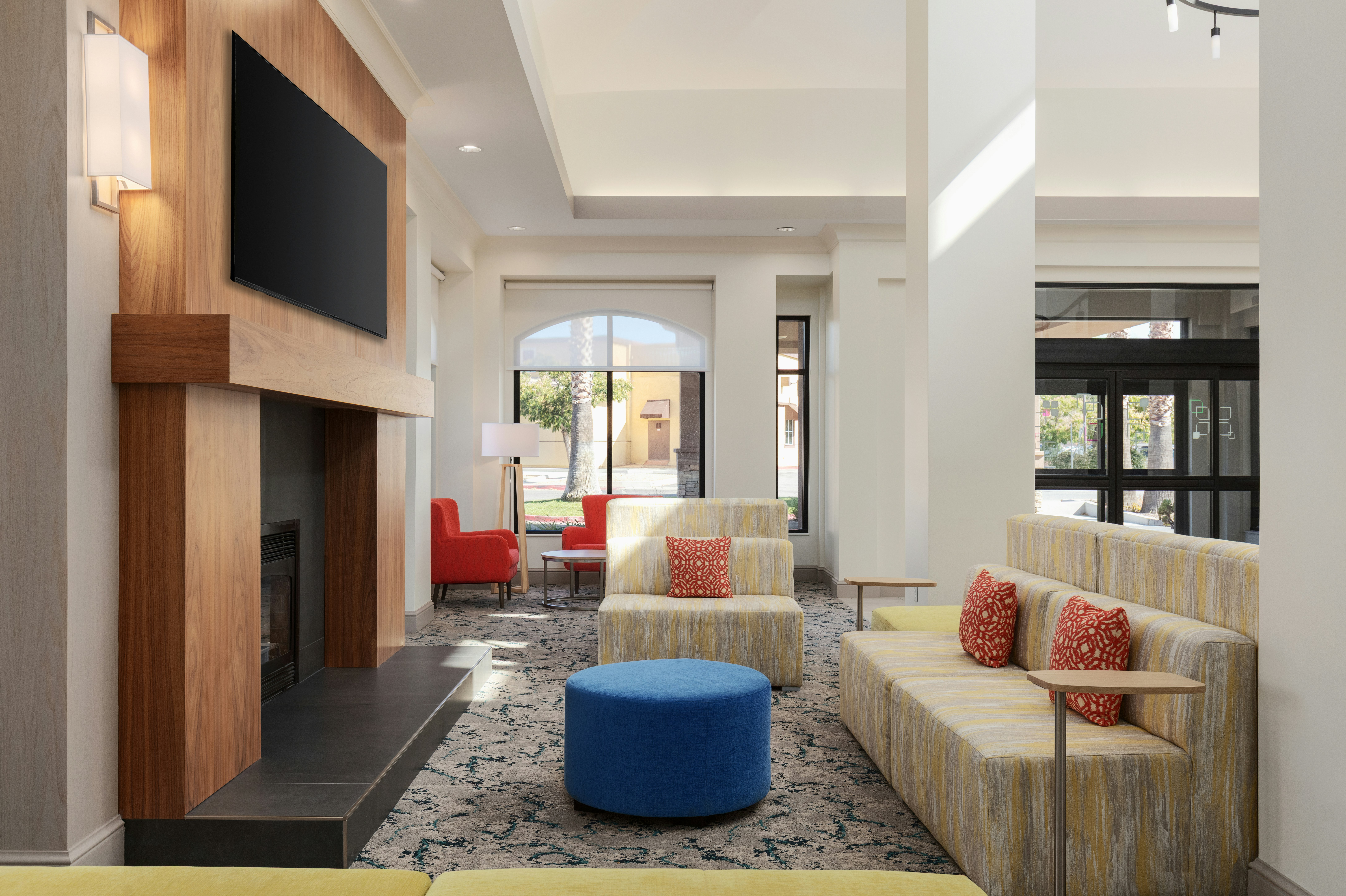Hilton Garden Inn Palmdale 32/64