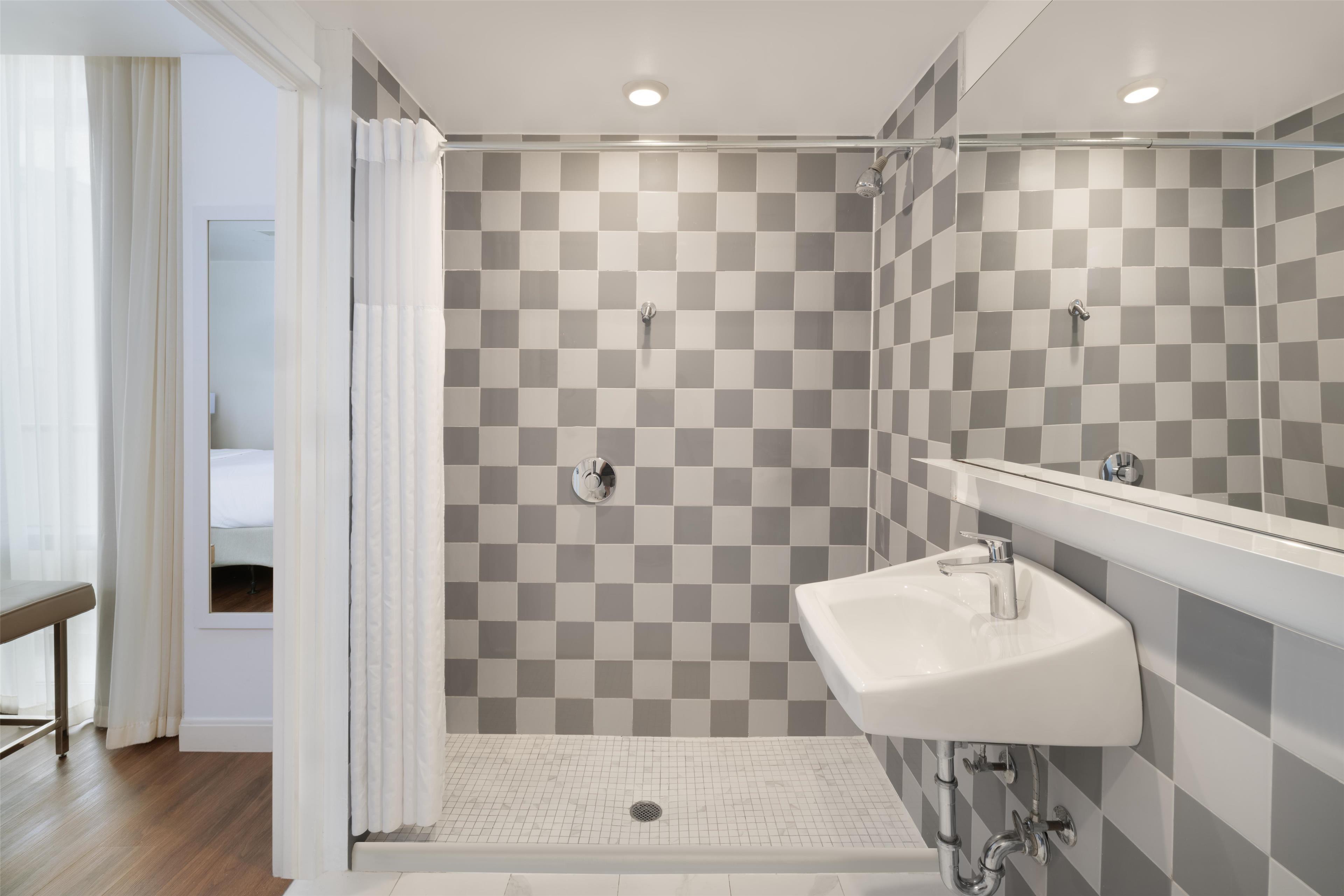 غرفة متصلة كبيرة بسرير كينج لذوي الإعاقة، Best Western Premier Empire State Hotel 10/10