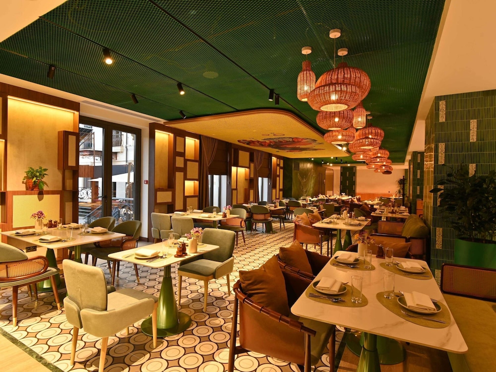 Mercure Tashkent North 77/90