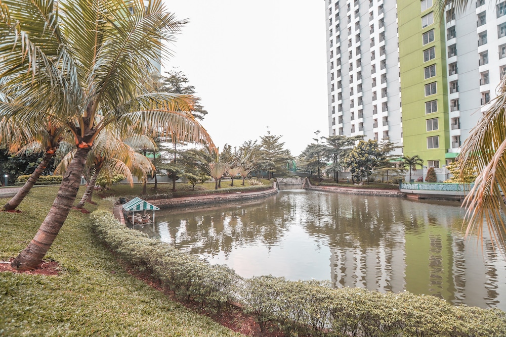 OYO 498 Green Lake View Ciputat 10/65
