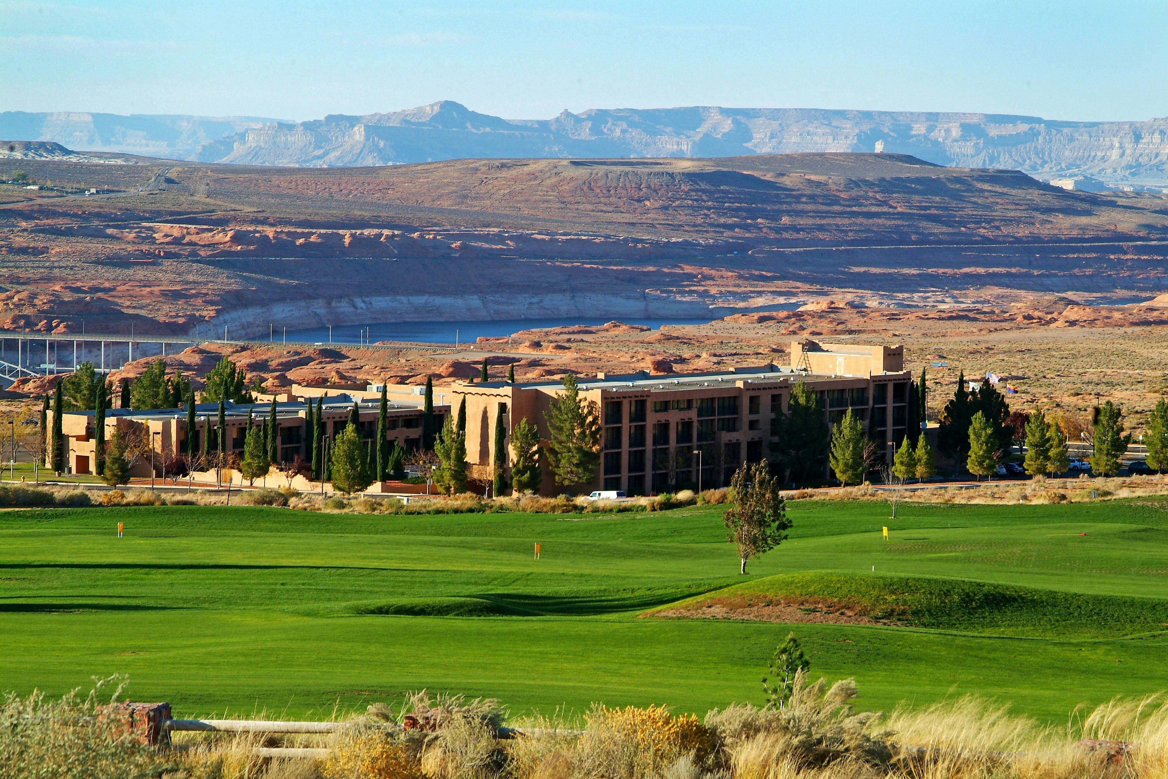Courtyard Page At Lake Powell 12/19