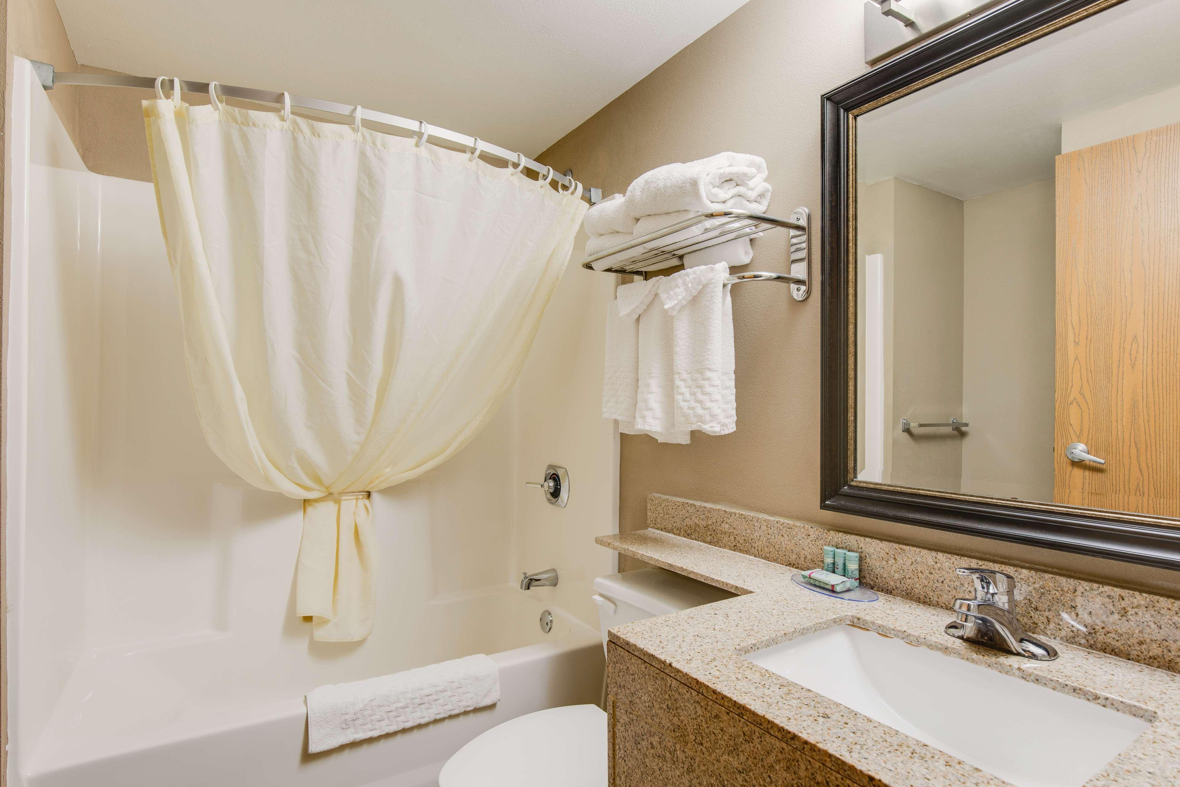 غرفة، Best Western Waukesha Grand 3/3