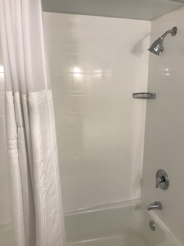 Hotel Tybee 69/69