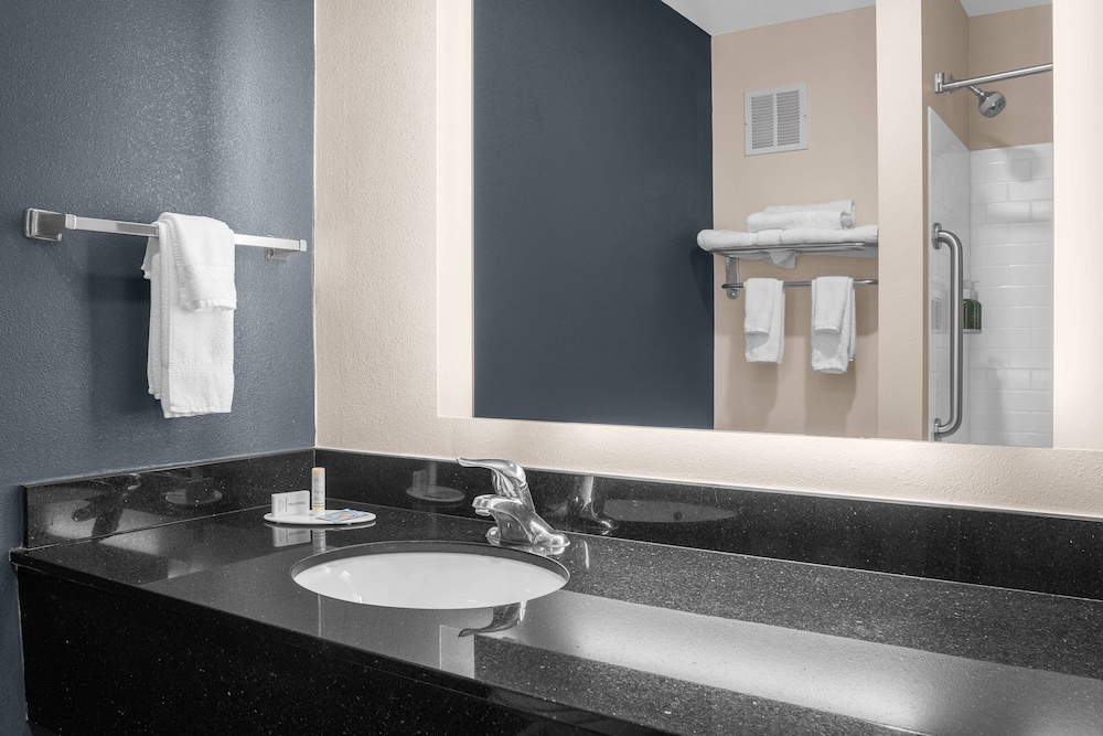 Fairfield Inn And Suites Columbus West 11/40
